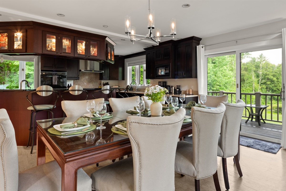Formal Dining