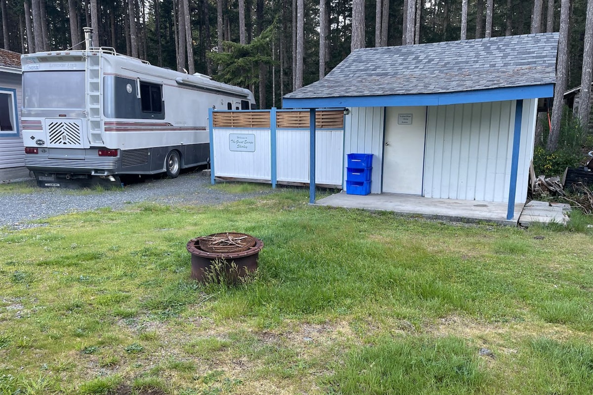 Private Bunkhouse on the right of the Coach
