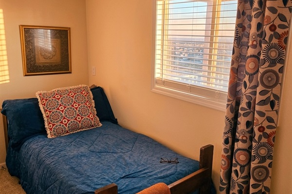 Twin Bedroom with Bath