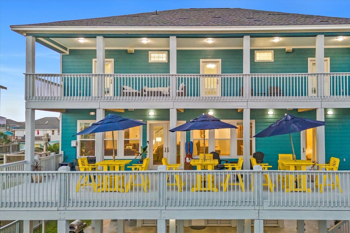 7fbe698f64b74272af6026bd85881c1c Large | Beachhouse | Texas | TX | Vacation Homes | Galveston | Crystal Beach | Kokomo | Breezy Days | Beachfront Elegance | Sunrise Serenity | Southern Sands Property Management, LLC