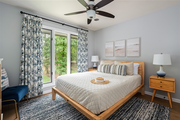 Queen bed