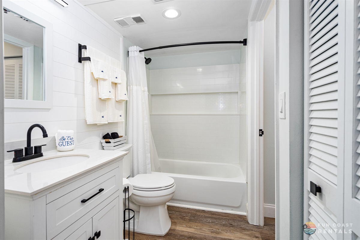 Full Bathroom
