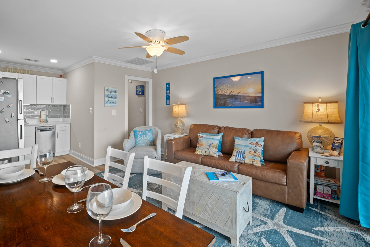 Dining room table for 6 with Bench