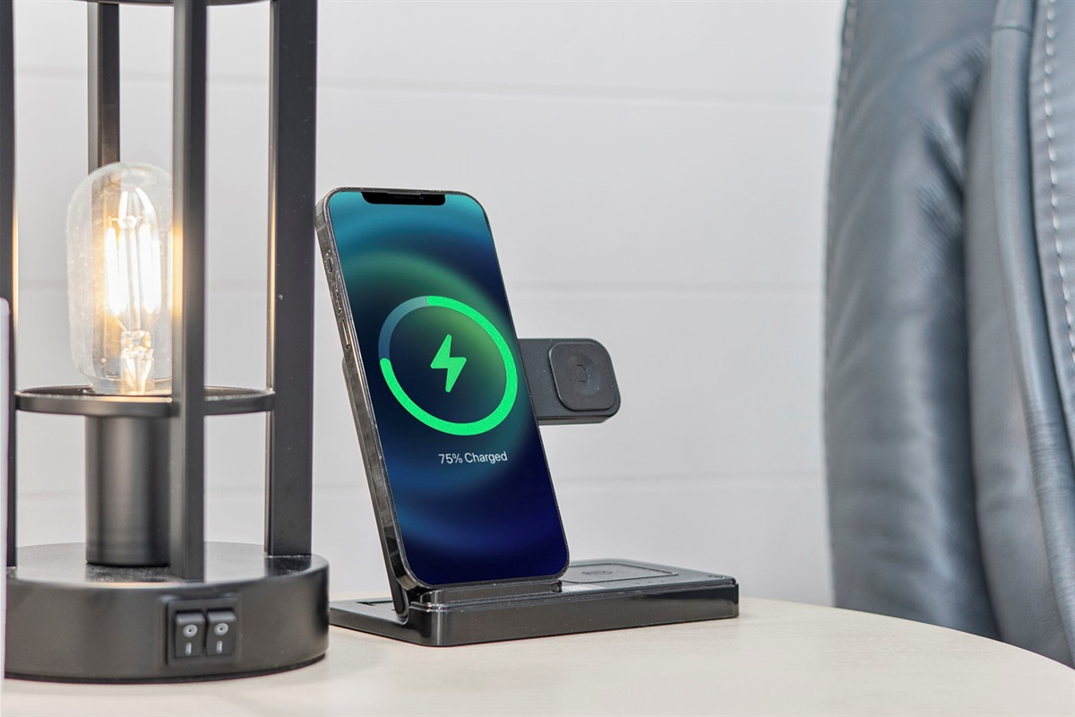 4 phone/watch/airpod chargers in the unit!