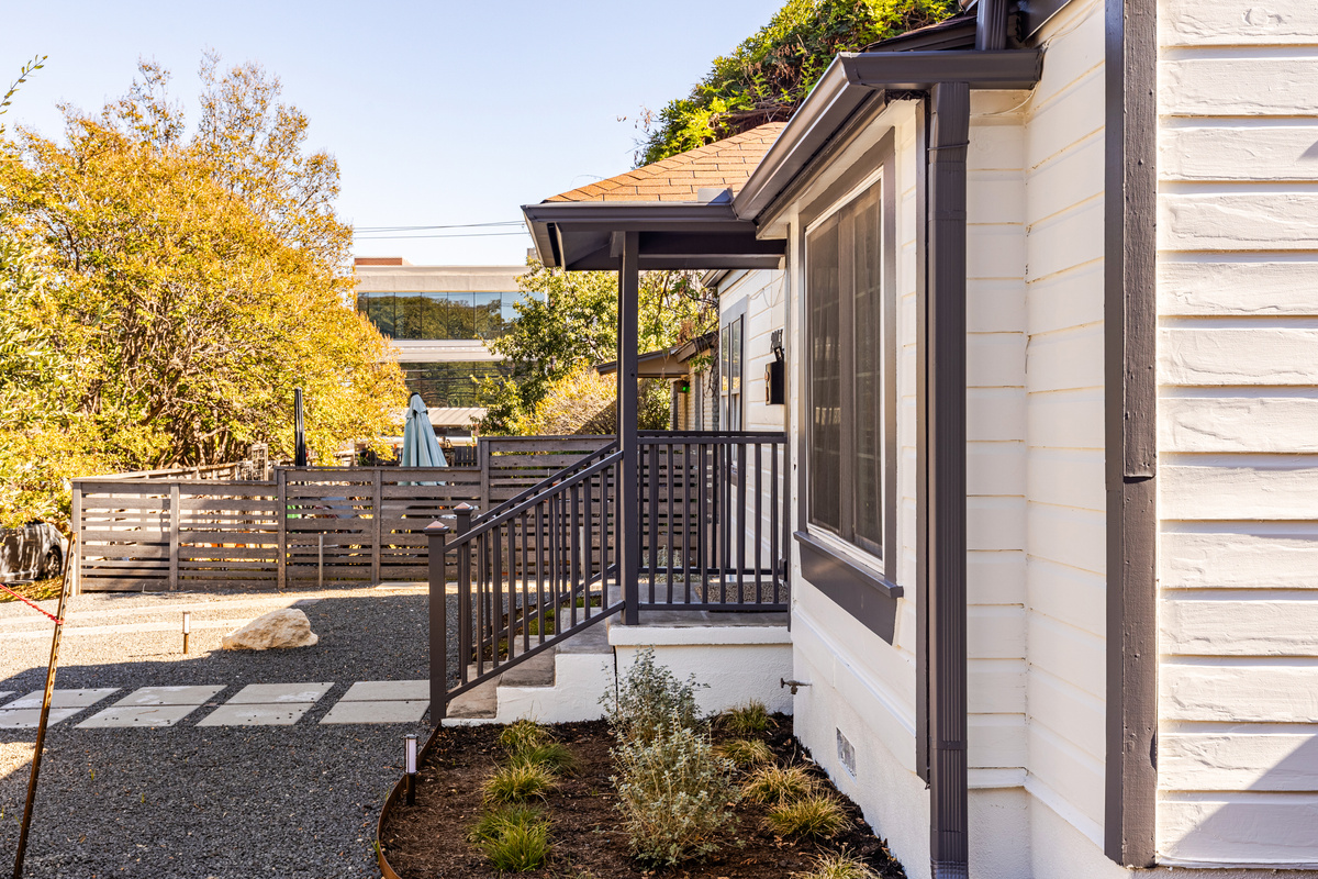Step onto your private patio and soak in the serene Austin vibes!