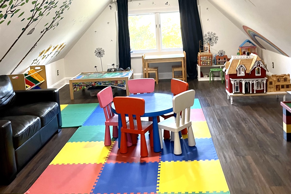 Main House: Children's Playroom