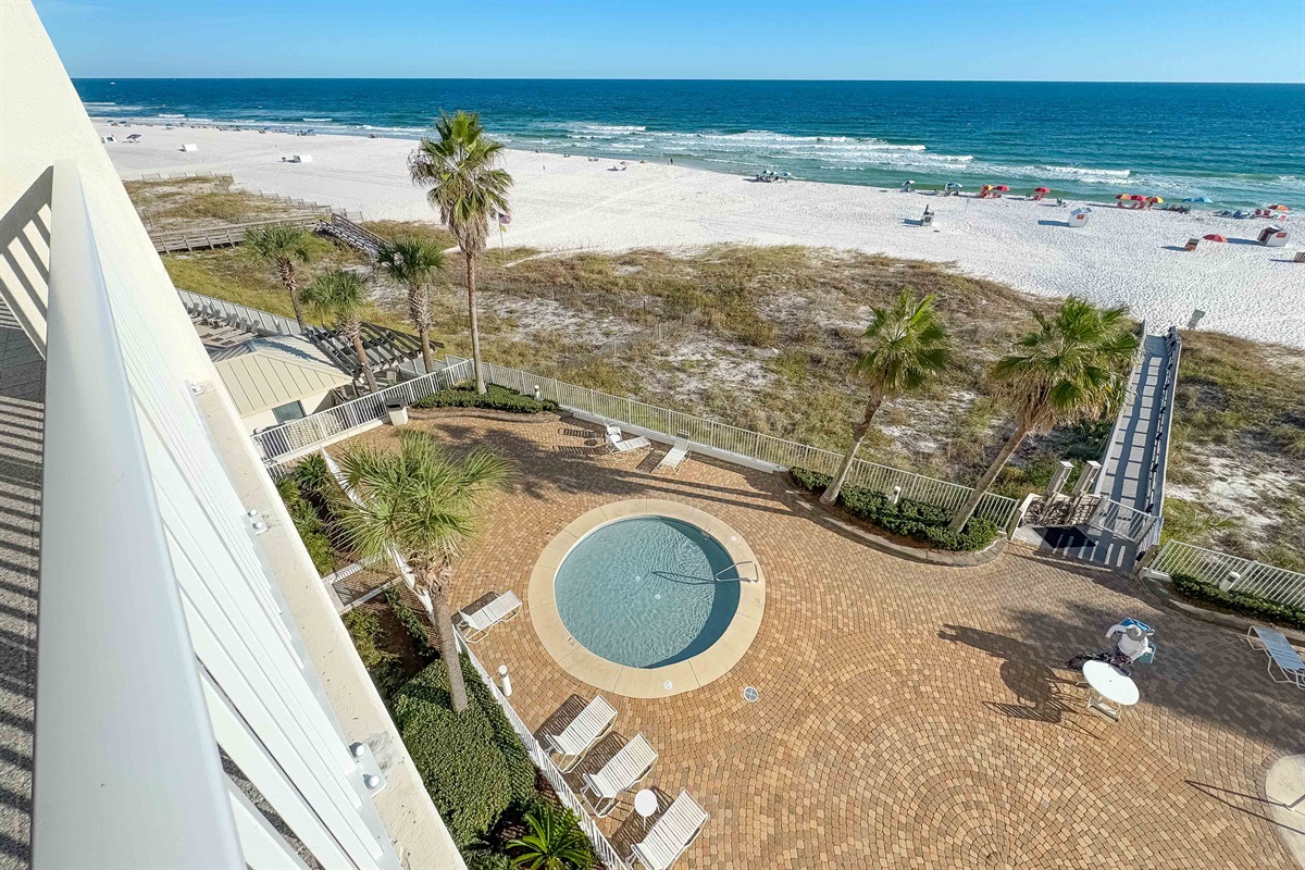 Enjoy unparalleled amenities right at your doorstep. From a refreshing pool area to direct beach access, everything you need for an unforgettable getaway is here.