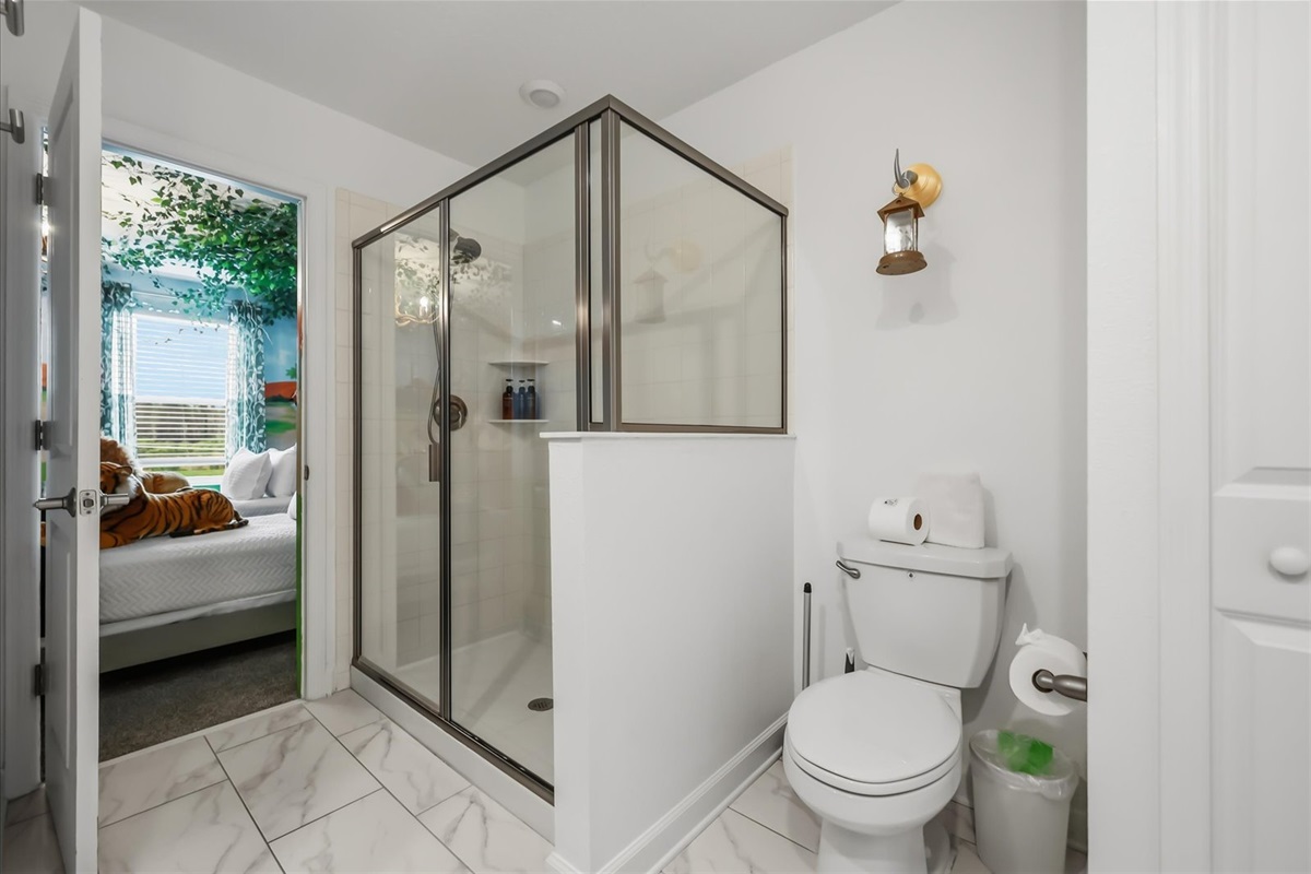 Bathroom shared by Peter Pan and Lion King bedrooms.