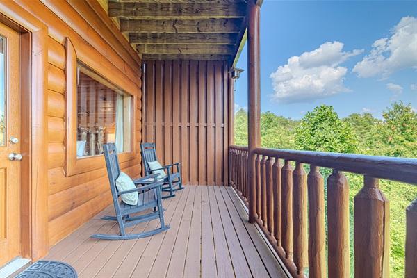 Relax on the secluded lower deck, with direct access from both king bedrooms.