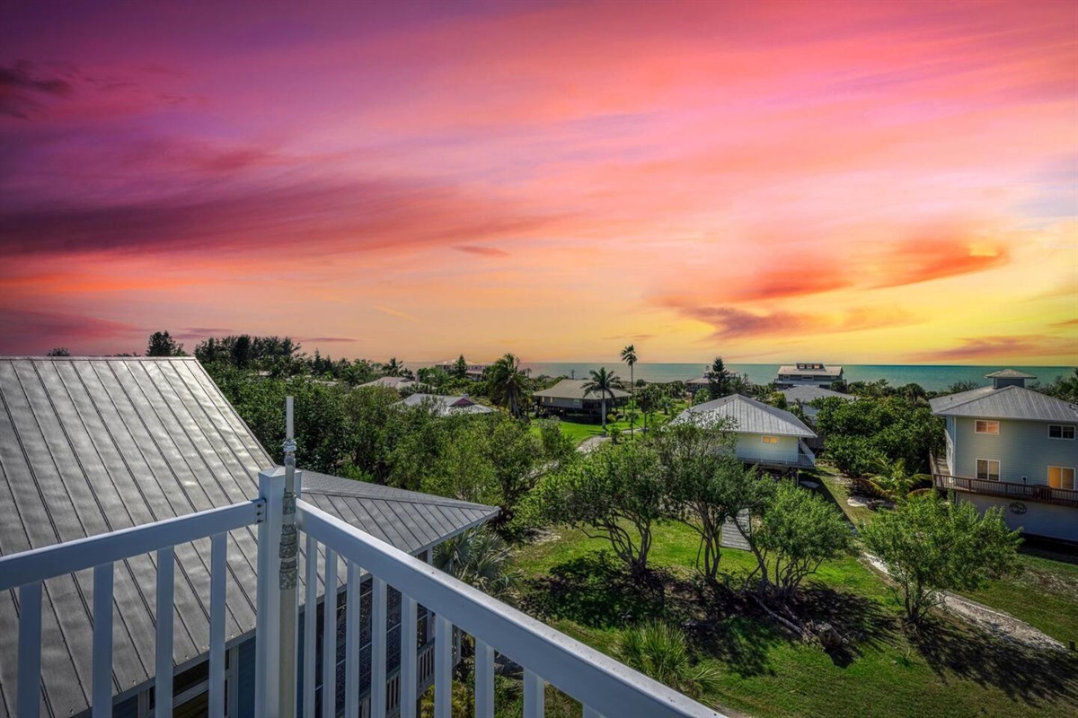 Private Eagle's Perch, one of the highest points on the island. Incredible sunsets over the Gulf of Mexico, with 360* views.