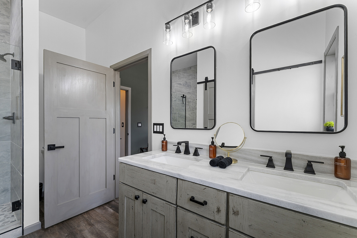 Ensuite
