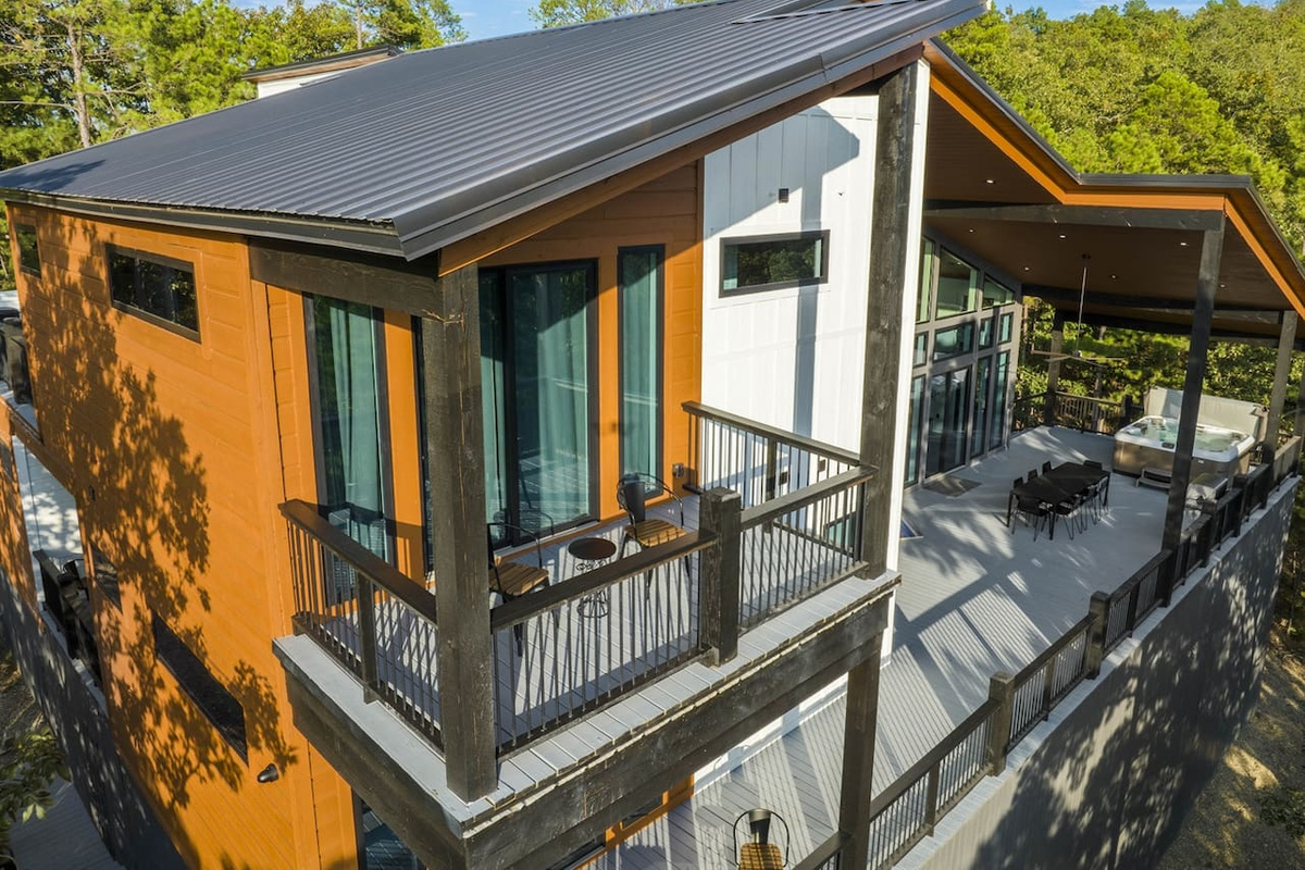 Back of cabin