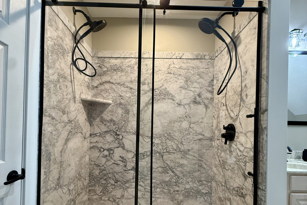 Master bath (upstairs)