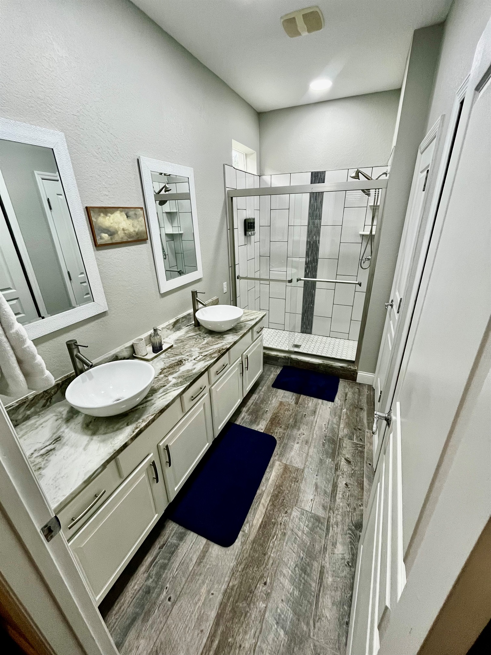 Master King Double Vanity Bathroom