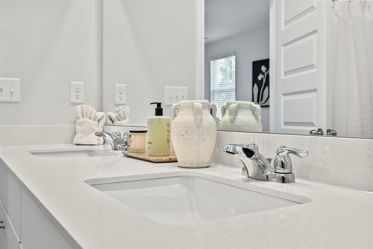 Ensuite bathroom connected to Master Bedroom