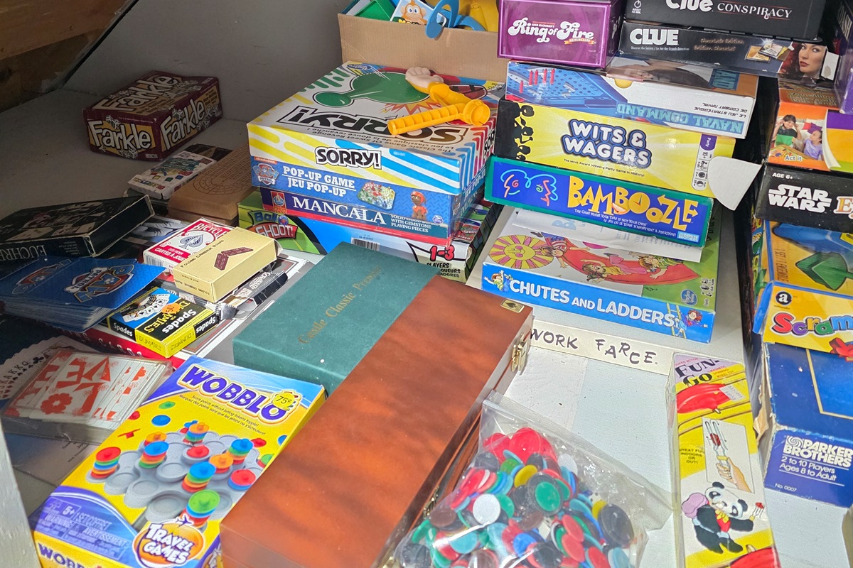 Monopoly marathons, card game chaos, and “just one more round.” With 50+ games, boredom doesn’t stand a chance. Zero screens required.