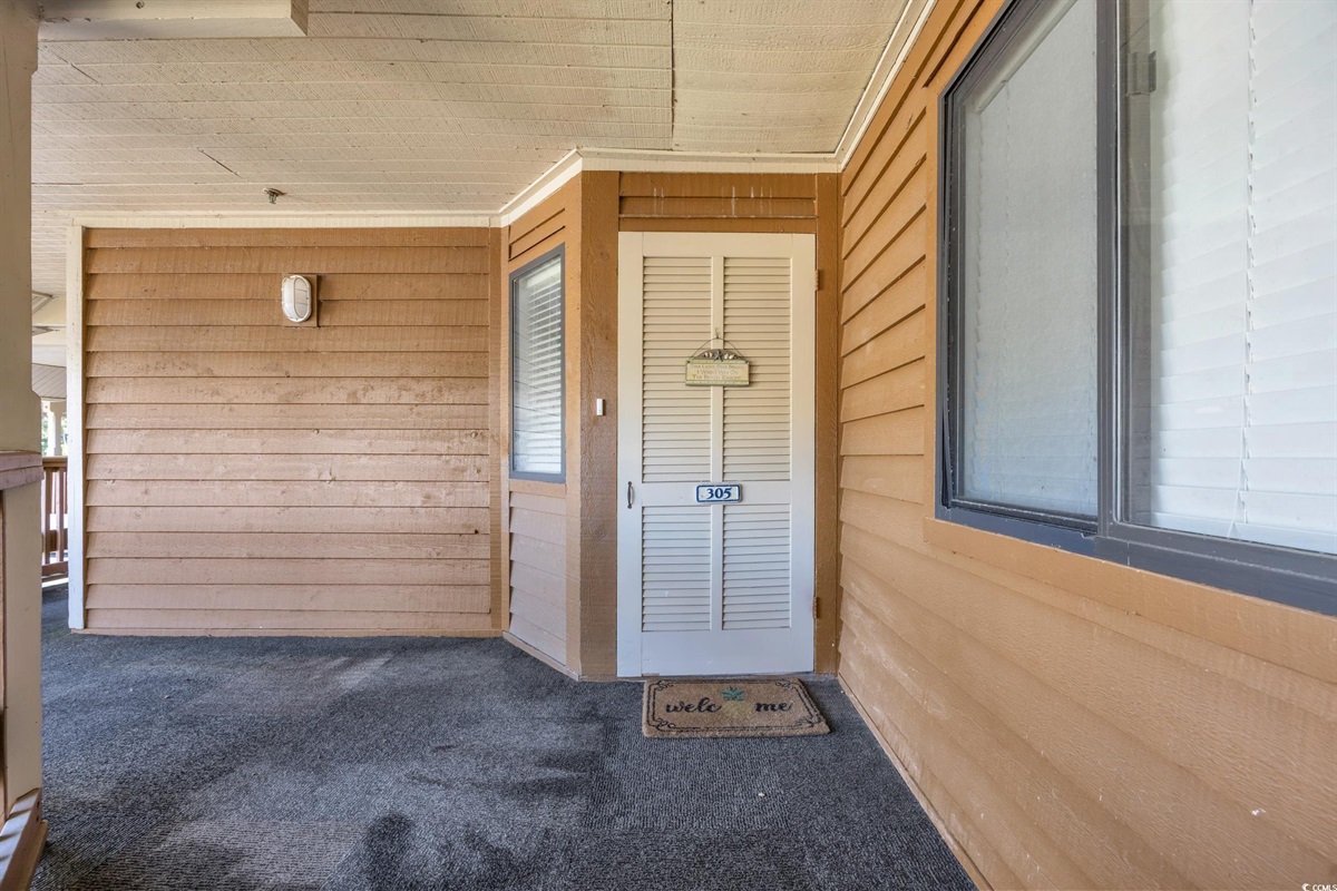 Laurel Court 305