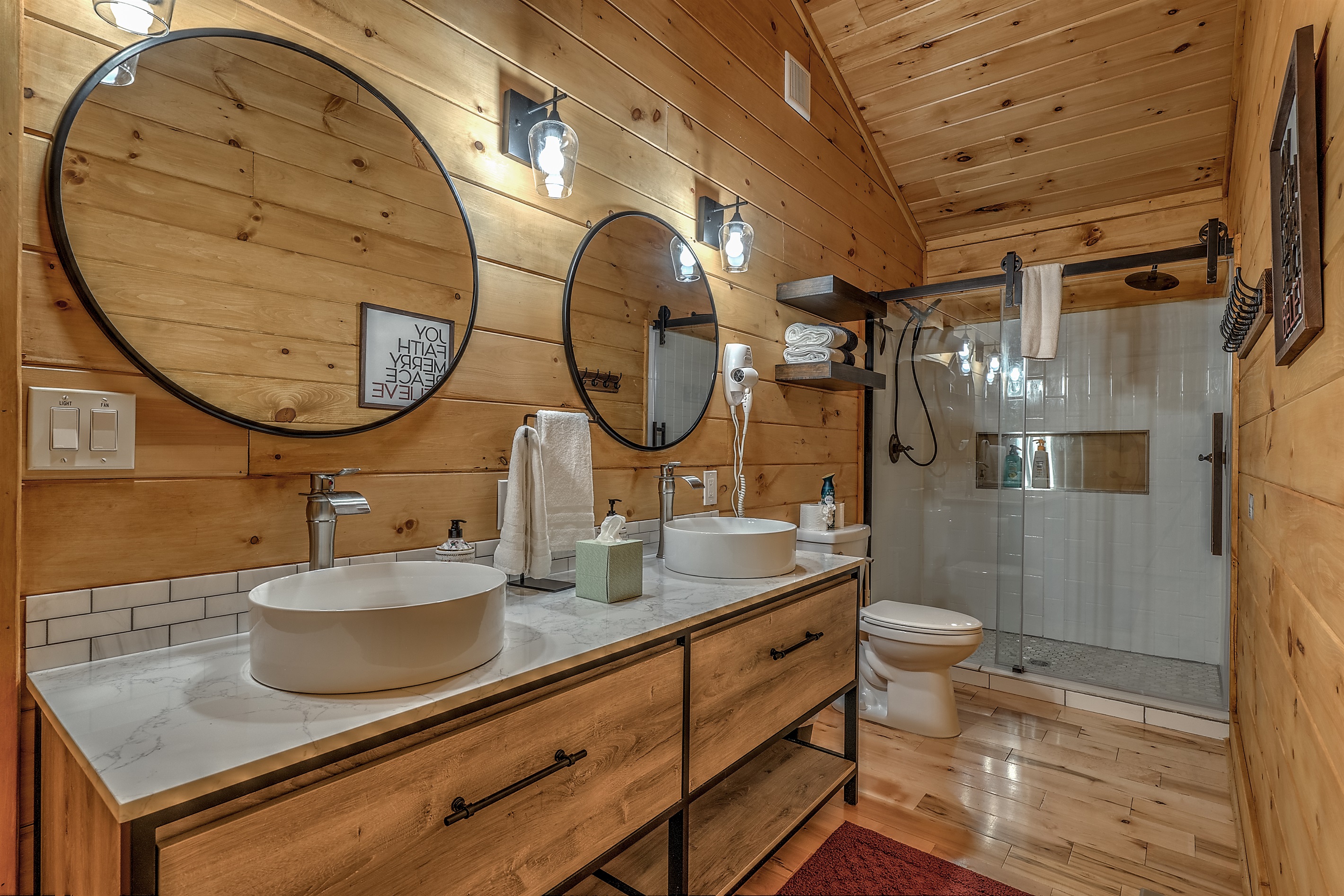 Shared Full Bath, Upper, for Nativity and Farmhouse