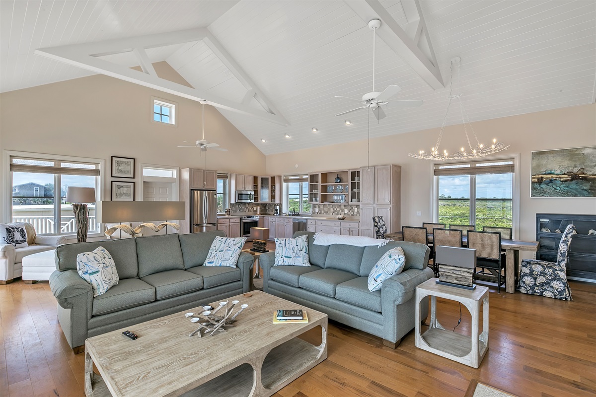 What a space! Lounge, cook, dine, entertain, or just hang with great views.