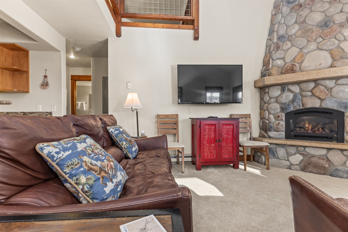 Living Room | Couch | Smart TV