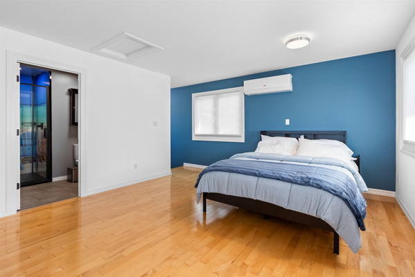 private ensuite