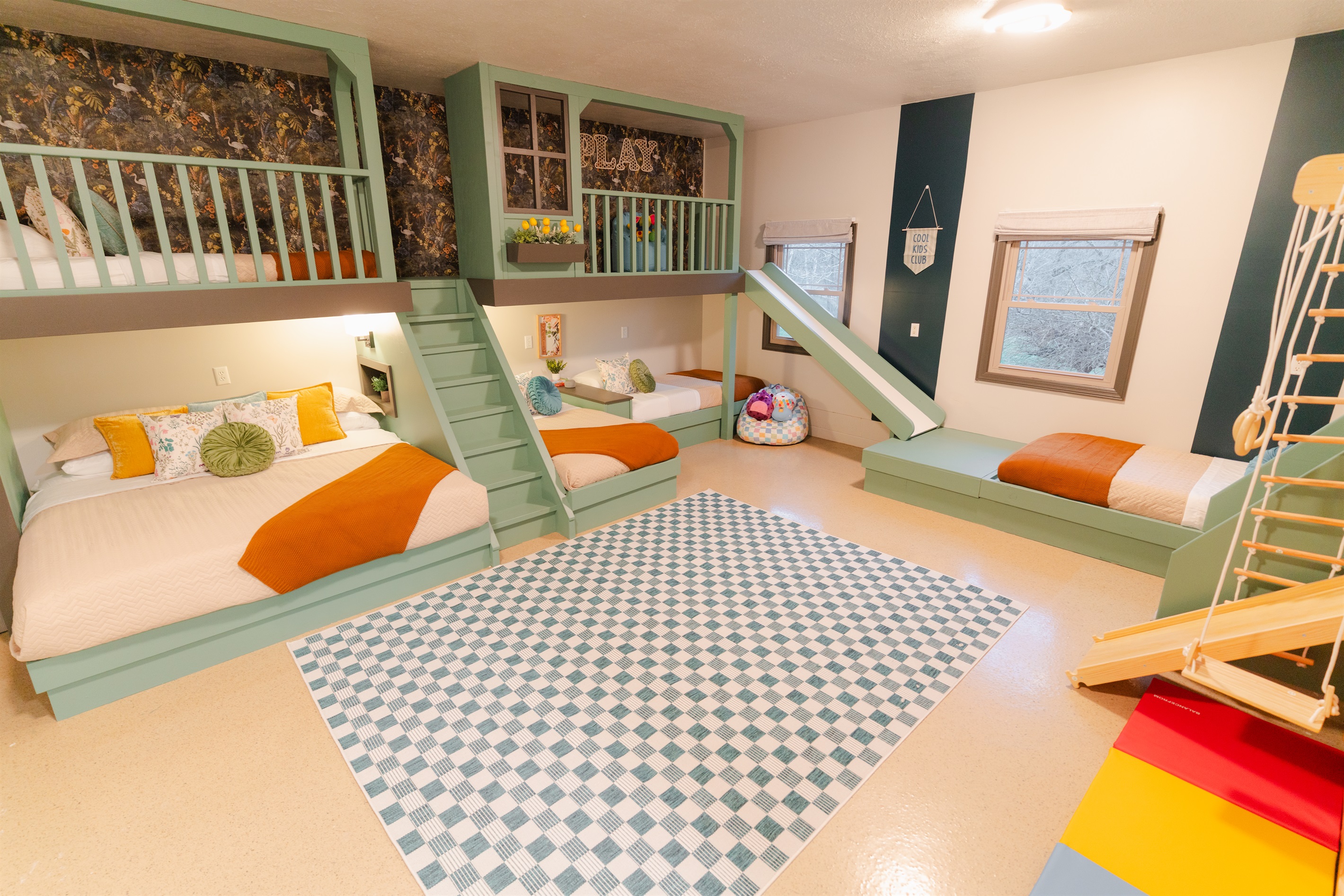 A playful kids’ room that makes bedtime and playtime a lot more fun.