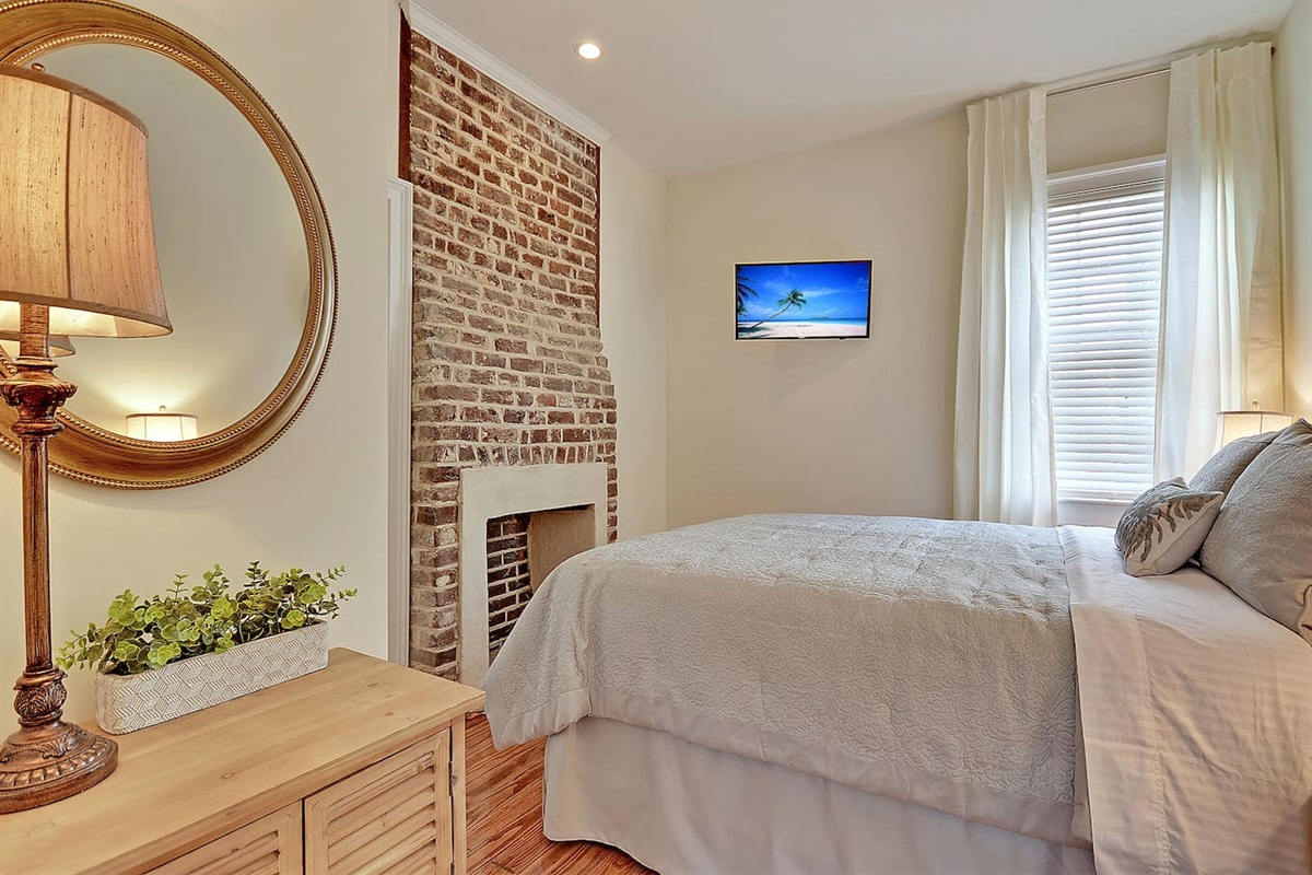 Bedroom 3 - Queen Bed