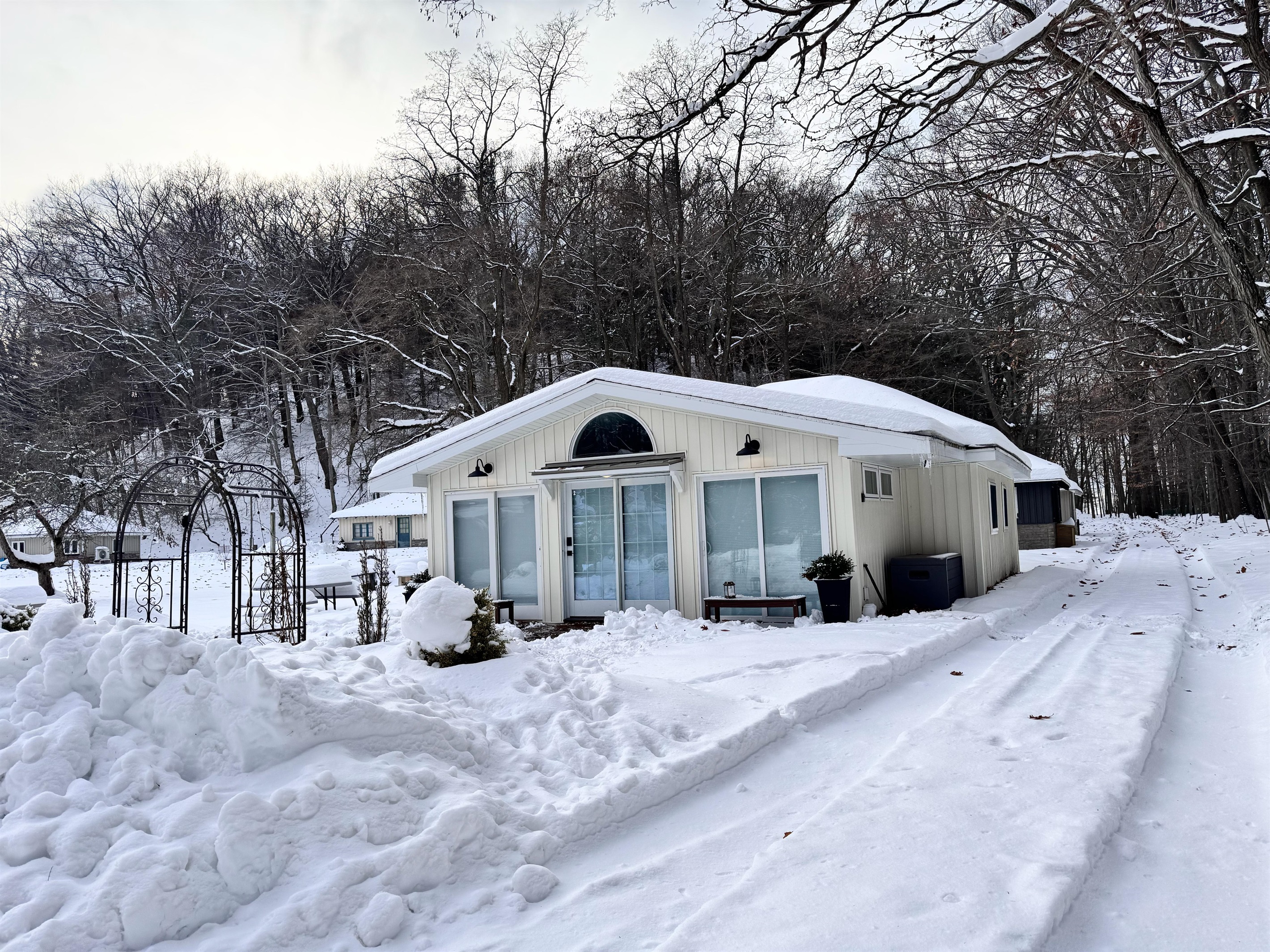 Sunrise Cottage has smart locks for quick self check in. 