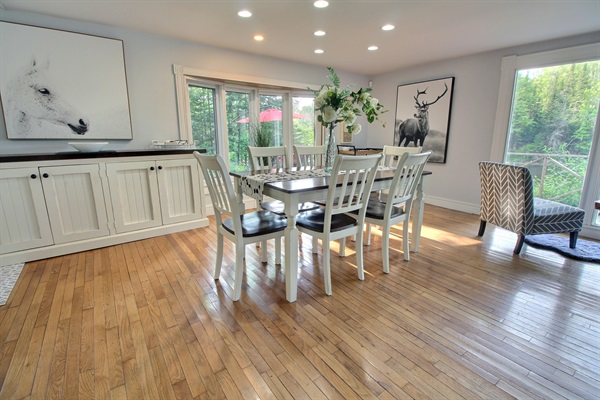 Dining Room - Main Floor