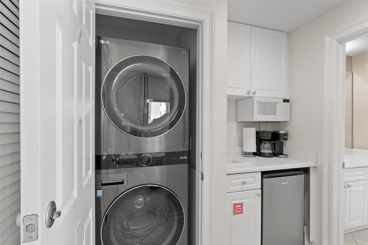 Laundry/Kitchenette Area in 2nd King Bedroom En-Suite