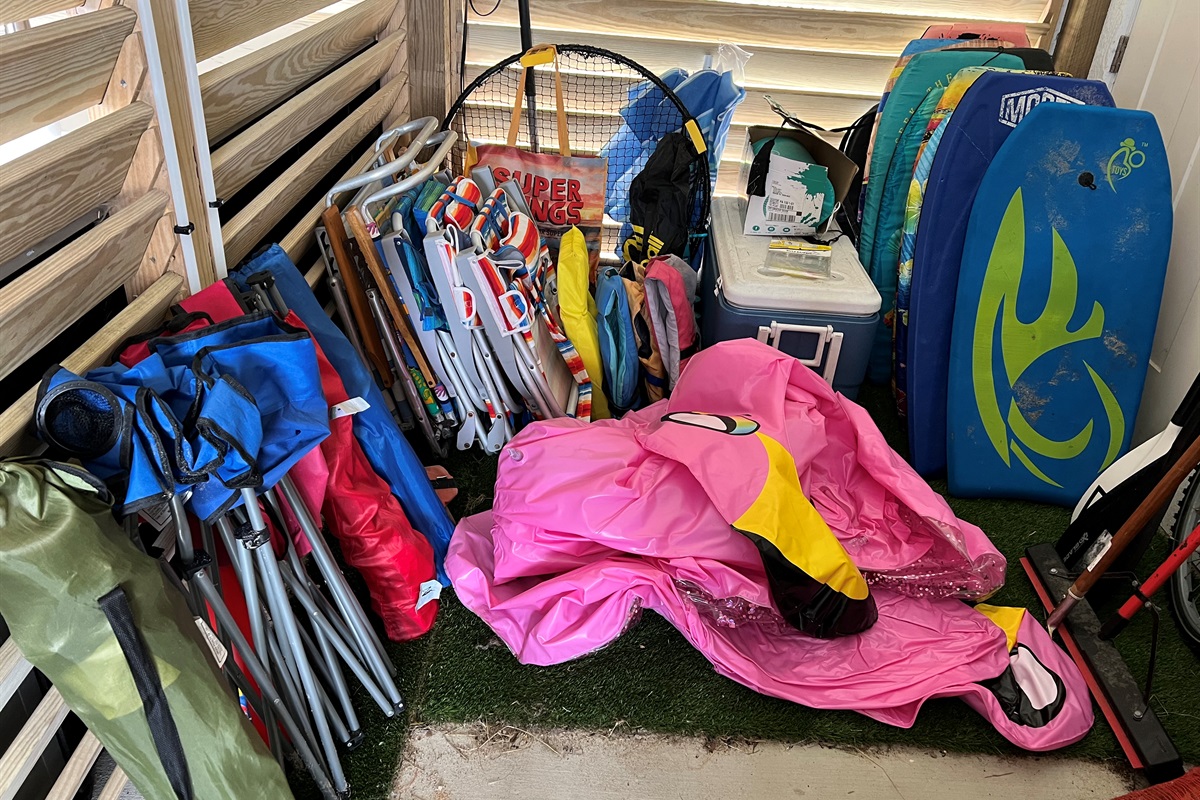 Selection of beach supplies left for you to use during your stay!