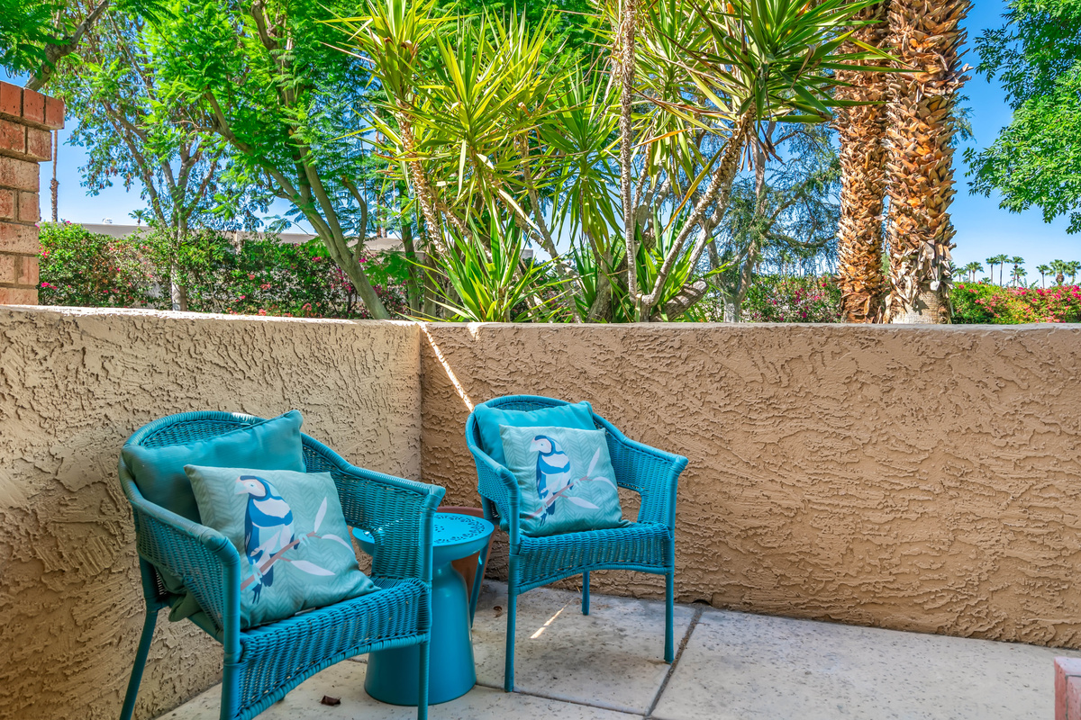 Outdoor Seating
