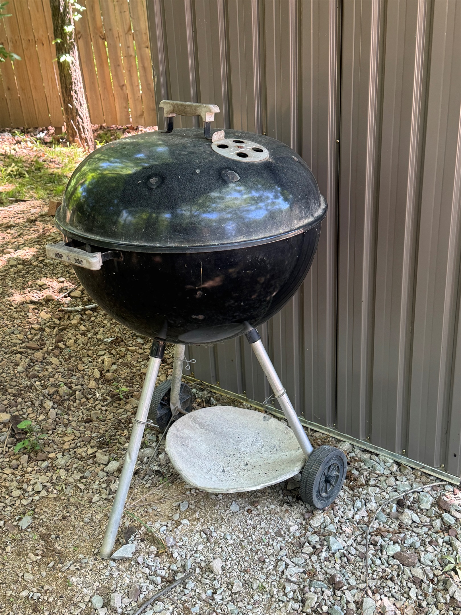 Charcoal grill