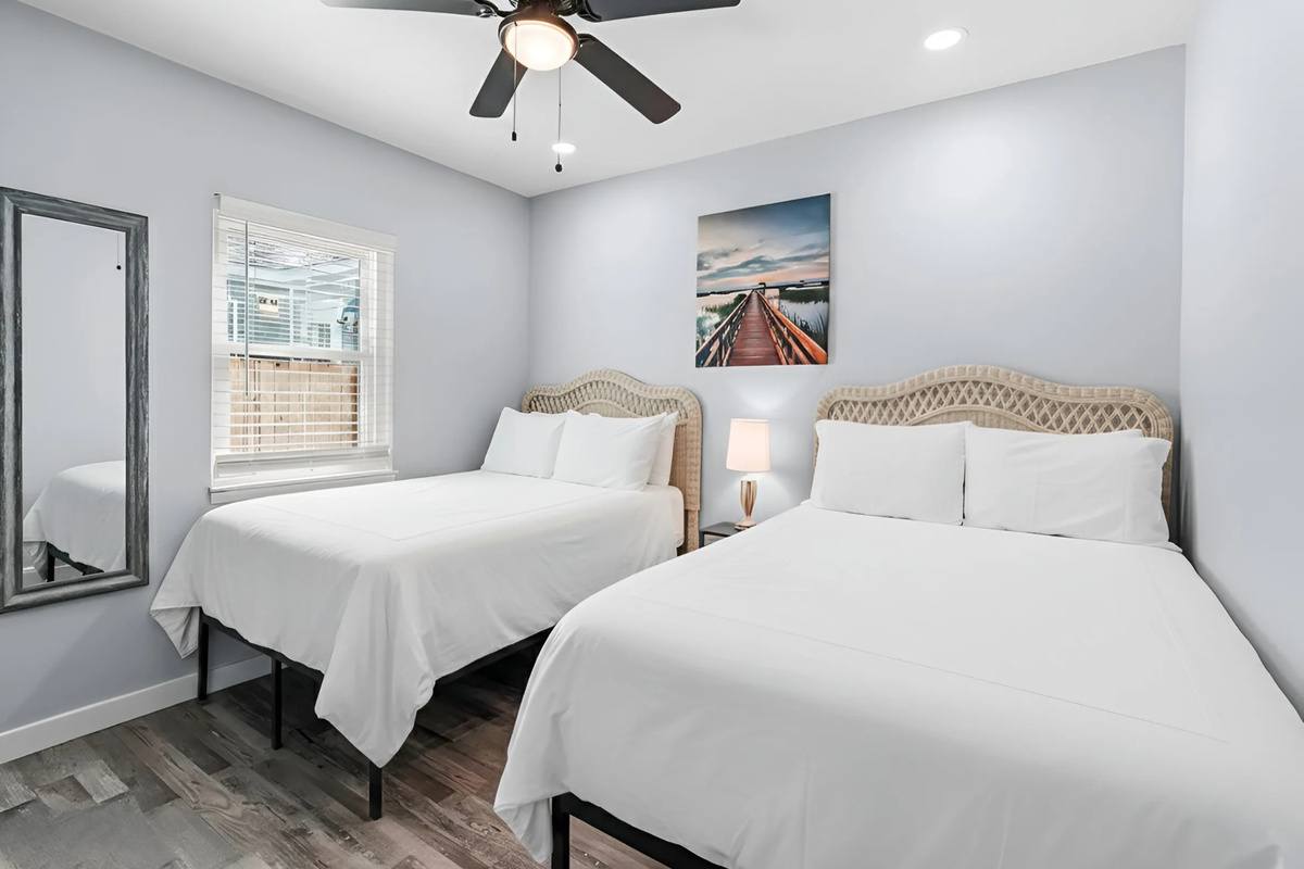 Biltmore Beach Bottom (1st floor) - 3rd bedroom wtih two full beds