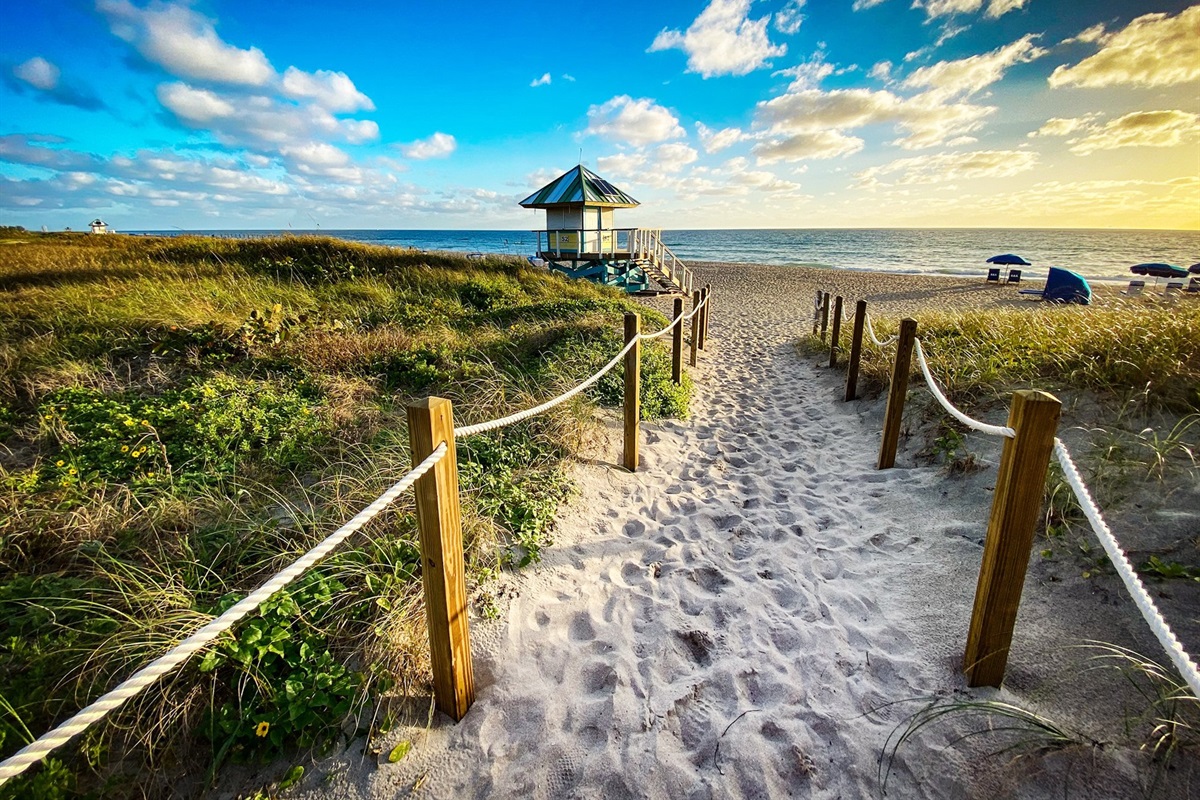 Less than a mile to the beach!