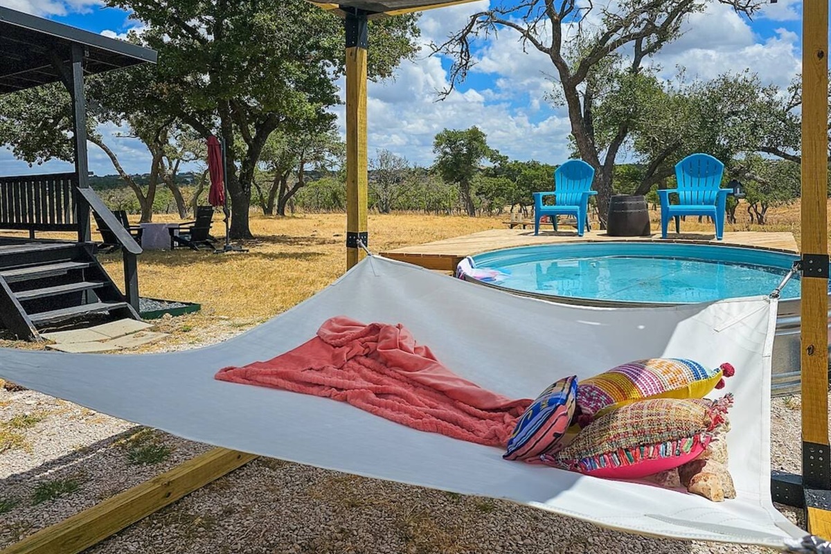 Swing in the hammock and let your worries float away as you enjoy the Hill Country breeze.