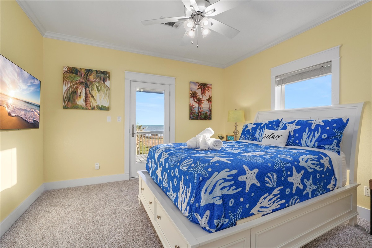 80dc8de1d0074f98af8d3e1c3cf89d3f Large | Beachhouse | Texas | TX | Vacation Homes | Galveston | Crystal Beach | Kokomo | Breezy Days | Beachfront Elegance | Sunrise Serenity | Southern Sands Property Management, LLC