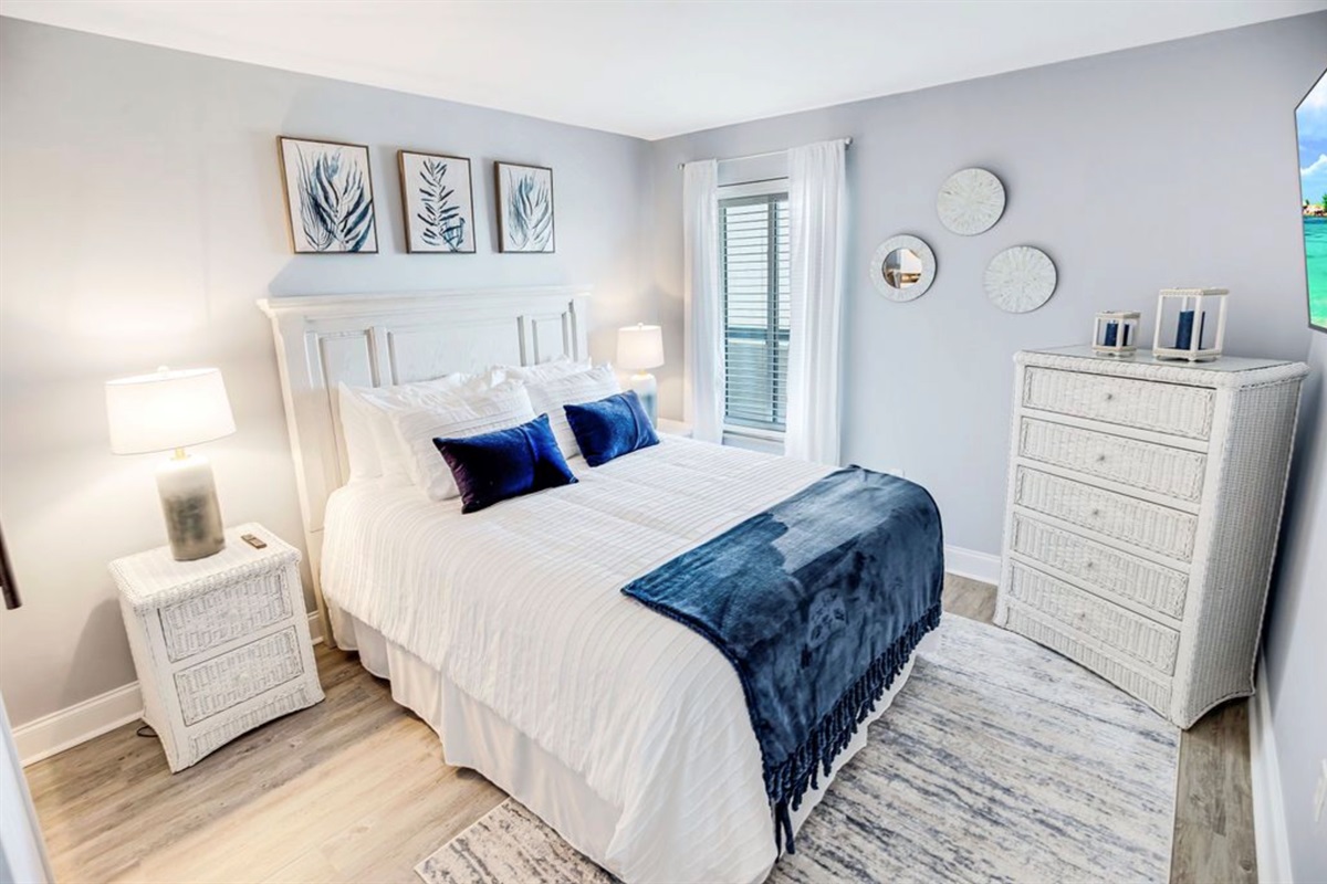 Queen in 2nd Bedroom