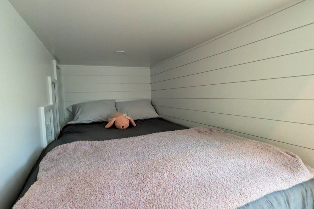 full size bottom bunk