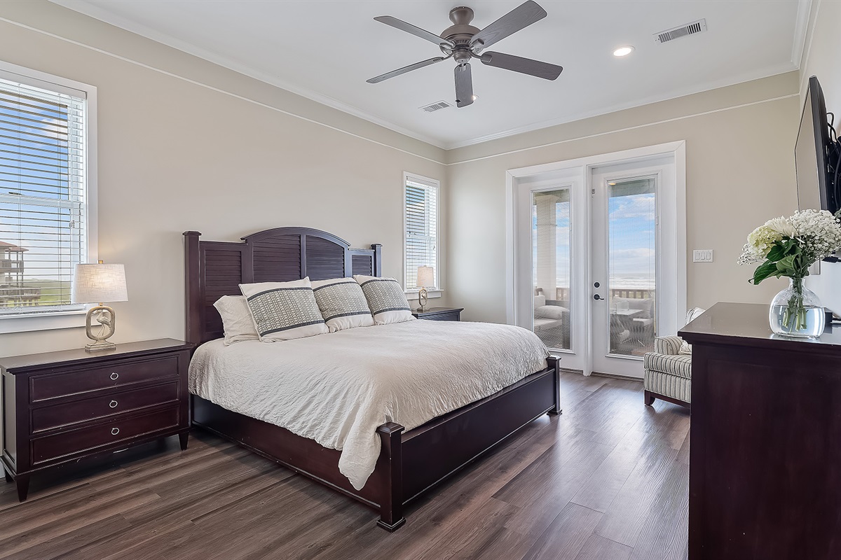 Master Bedroom #1: With king bed and deck access.