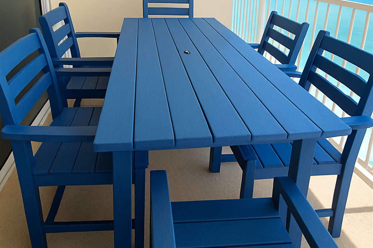 Balcony dining with amazing Gulf view