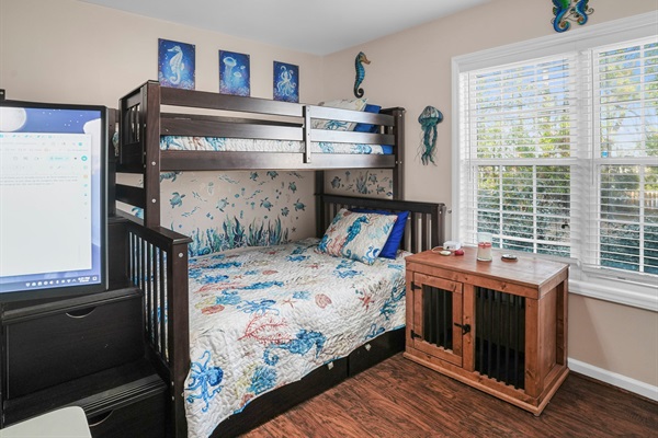 Bunk Bed, Full Lower, Twin Upper