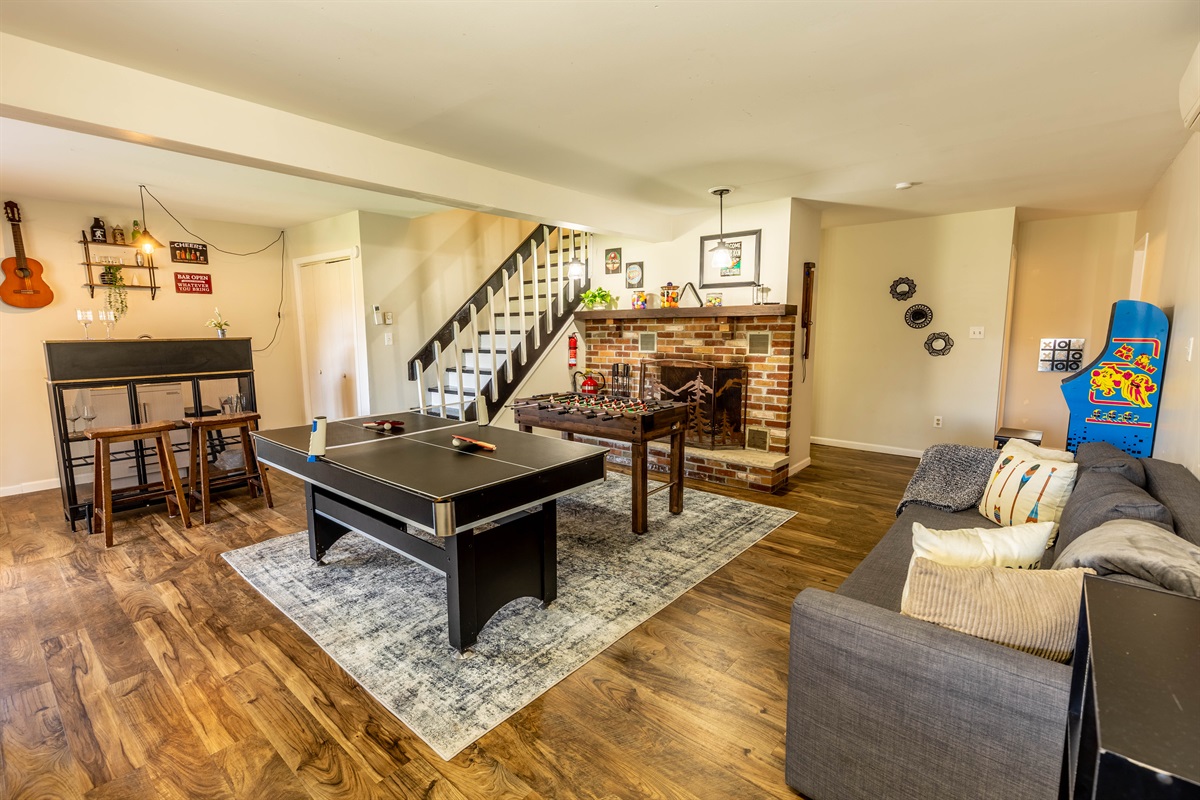 Downstairs is the ultimate hangout spot designed for hours of fun! Enjoy ping pong, foosball, arcade games and a laid-back vibe that’s perfect for friendly competition and unforgettable memories