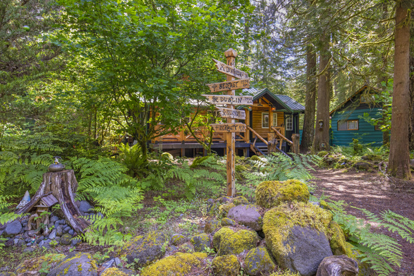 Gnome Way Cabin 