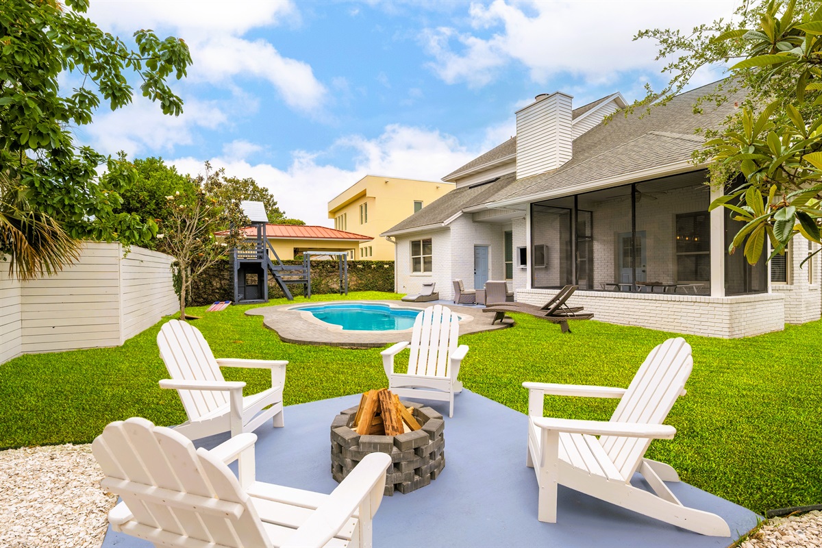 Gather, grill, and make memories in this backyard retreat