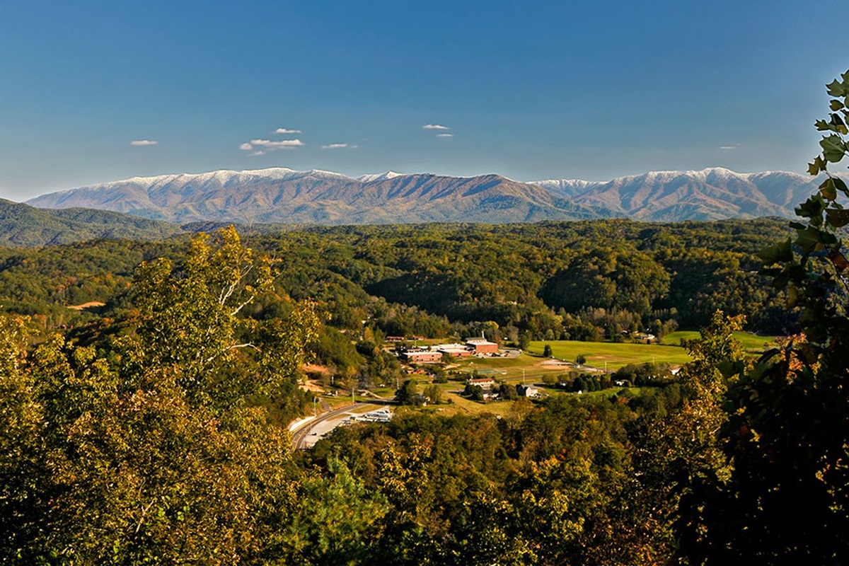 - Expansive view of Smoky Mountain peaks and rolling countryside below   - Nature&rsquo;s beauty surrounds you with lush forests and open skies   - Perfect photo-worthy scenery from sunrise to sunset