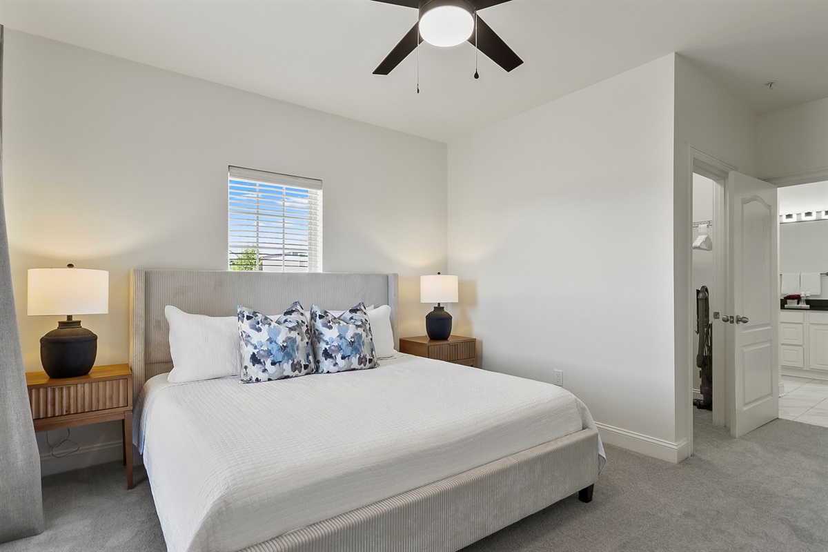 Master King Bedroom