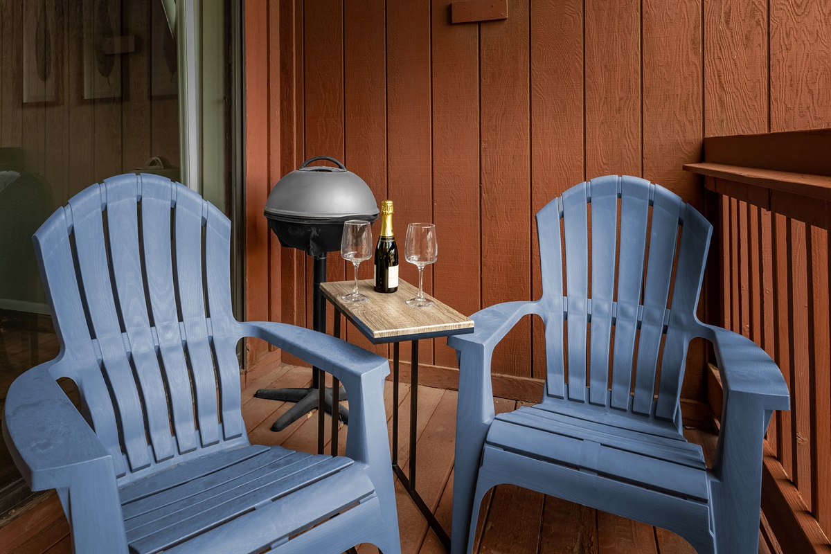 Charming balcony for seeing a nice sunset.