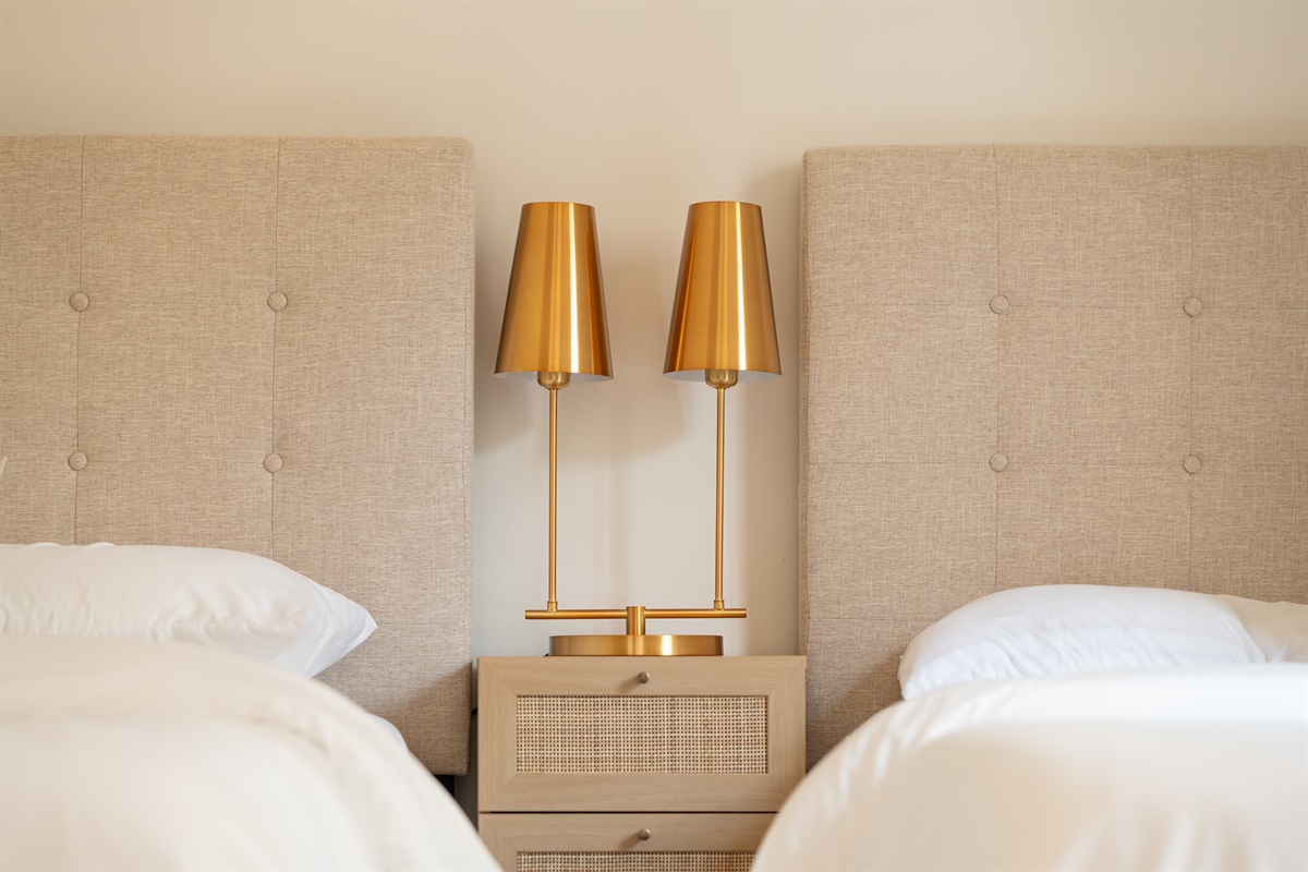 Comeback Downstairs Bedroom w/ Two Doubles