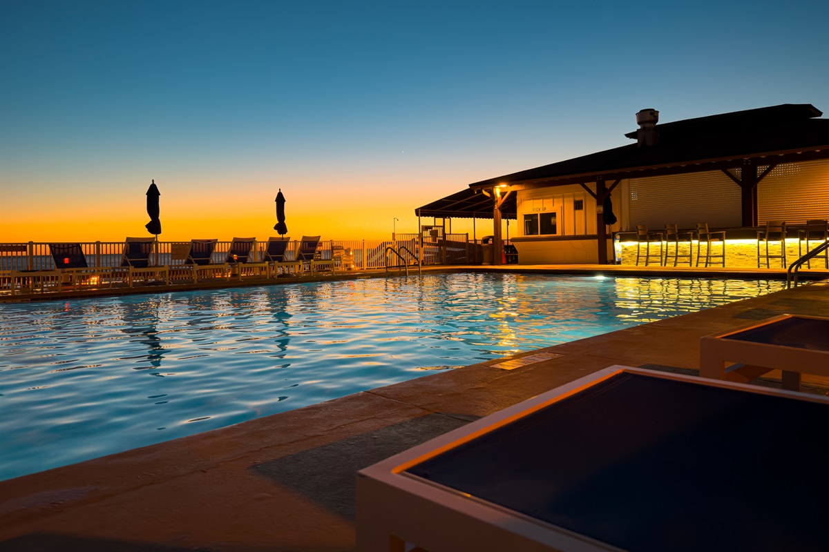 Watch the sky change colors over the water right from the edge of the pool.